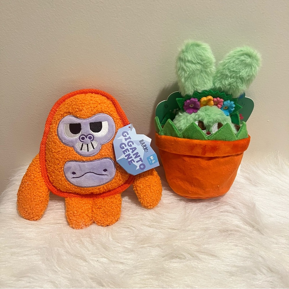 BARK: Squeaky Dog Toys (Lot4)